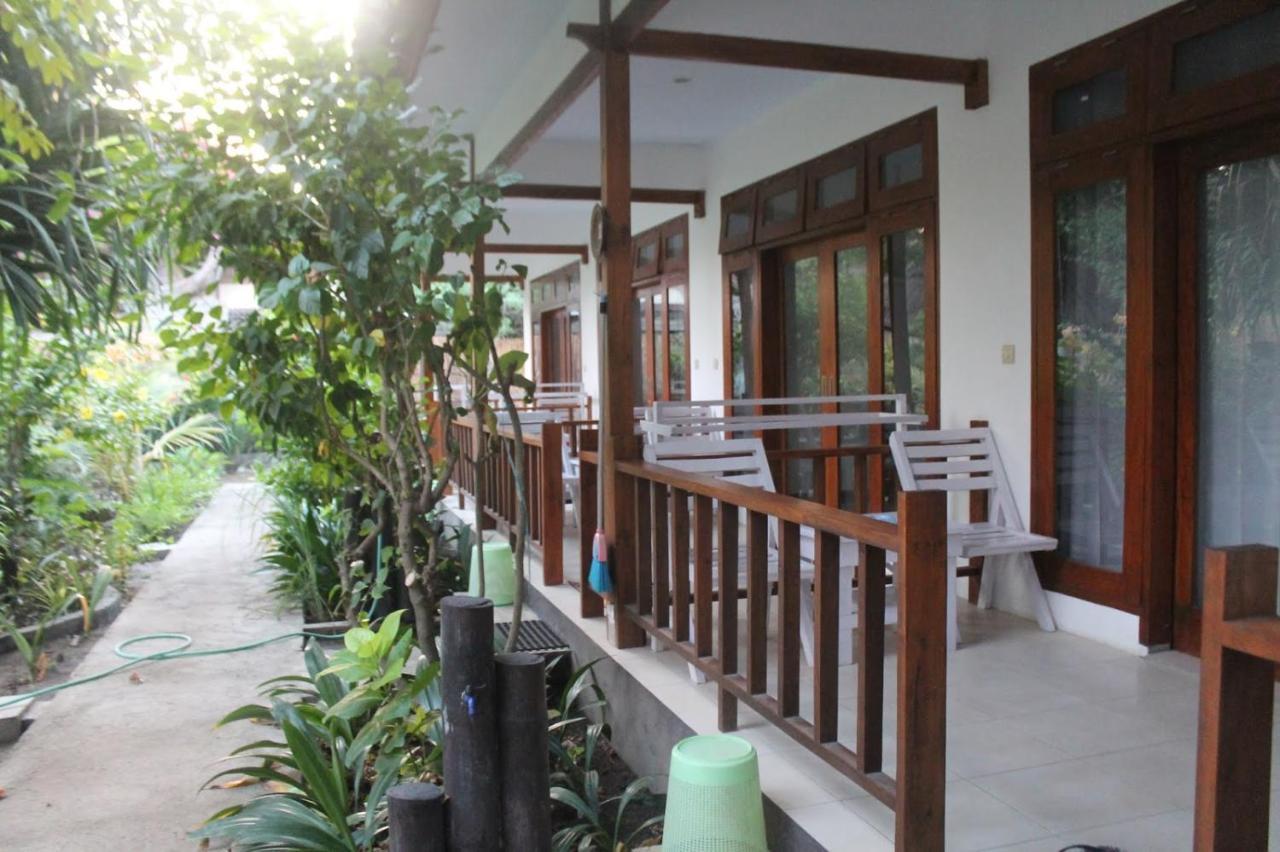 Gili Smile Bungalow غيلي تراوانغان المظهر الخارجي الصورة