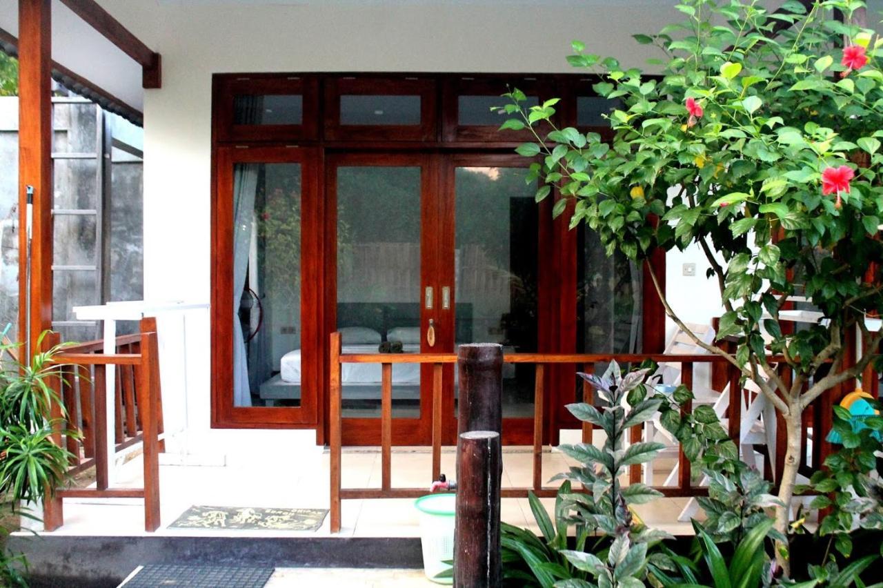 Gili Smile Bungalow غيلي تراوانغان المظهر الخارجي الصورة