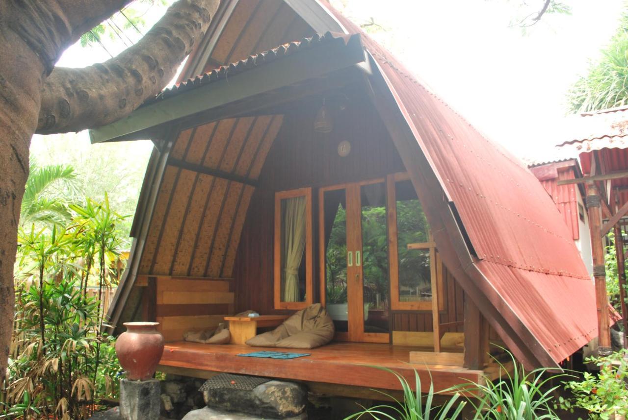 Gili Smile Bungalow غيلي تراوانغان المظهر الخارجي الصورة
